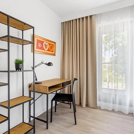 דירה Luksusowy Very Berry W Poznaniu Z Trzema Sypialniami By Renters *