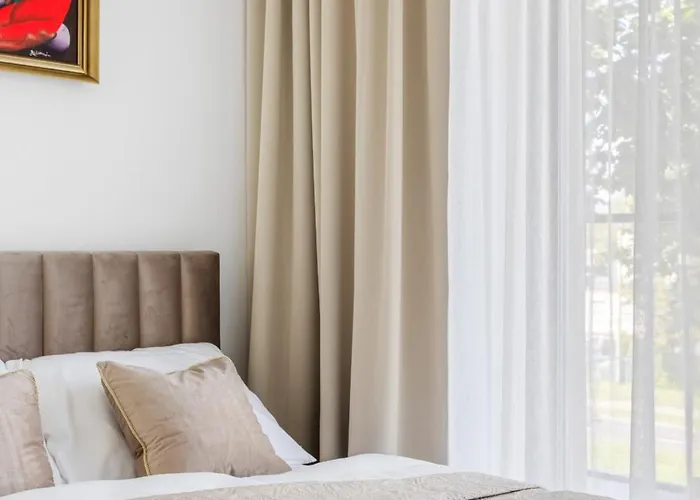 Luksusowy Very Berry W Poznaniu Z Trzema Sypialniami By Renters * Poznań