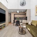 Luksusowy Very Berry W Poznaniu Z Trzema Sypialniami By Renters Poznań