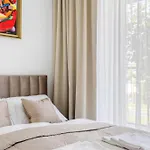 Luksusowy Very Berry W Poznaniu Z Trzema Sypialniami By Renters * Poznań