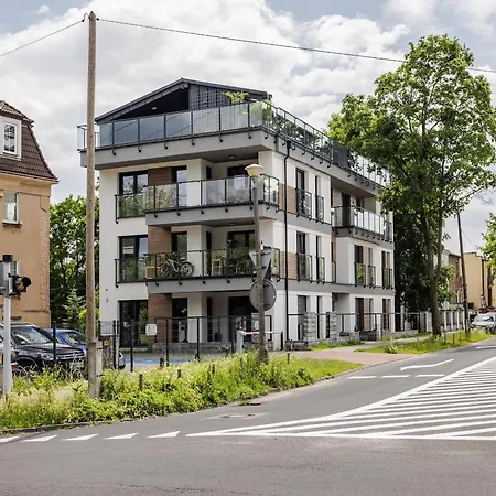 Luksusowy Very Berry W Poznaniu Z Trzema Sypialniami By Renters Appartement *