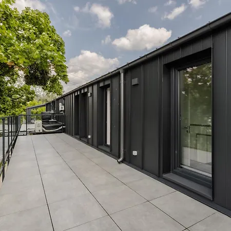 Luksusowy Very Berry W Poznaniu Z Trzema Sypialniami By Renters Apartment Poznan