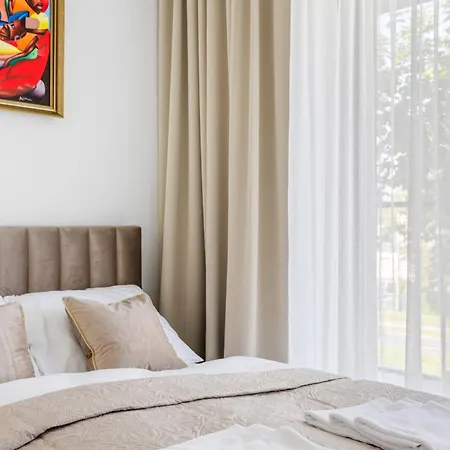 Luksusowy Very Berry W Poznaniu Z Trzema Sypialniami By Renters * Poznań