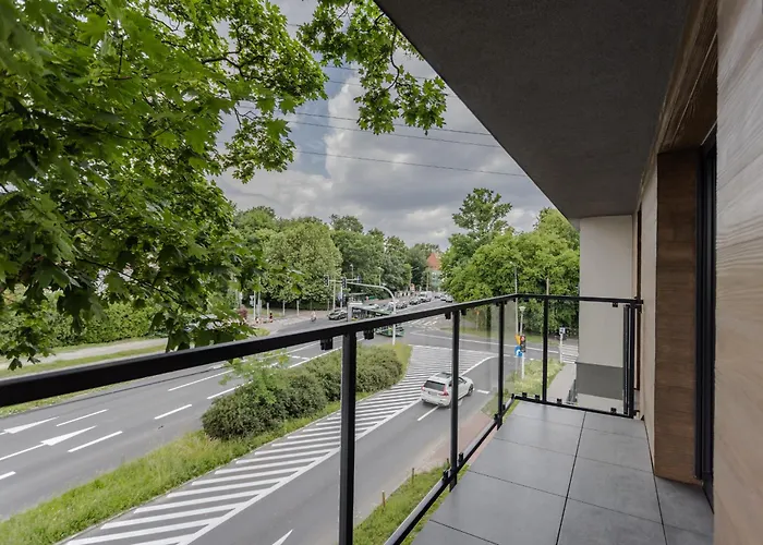 Apartment Luksusowy Very Berry W Poznaniu Z Trzema Sypialniami By Renters Poznan