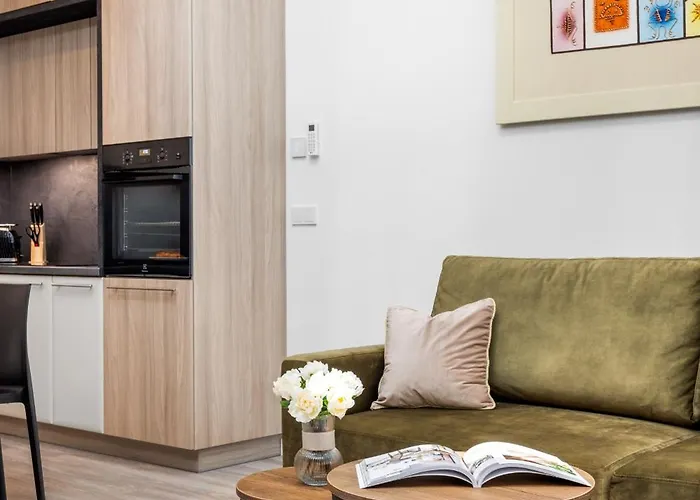 Luksusowy Very Berry W Poznaniu Z Trzema Sypialniami By Renters *